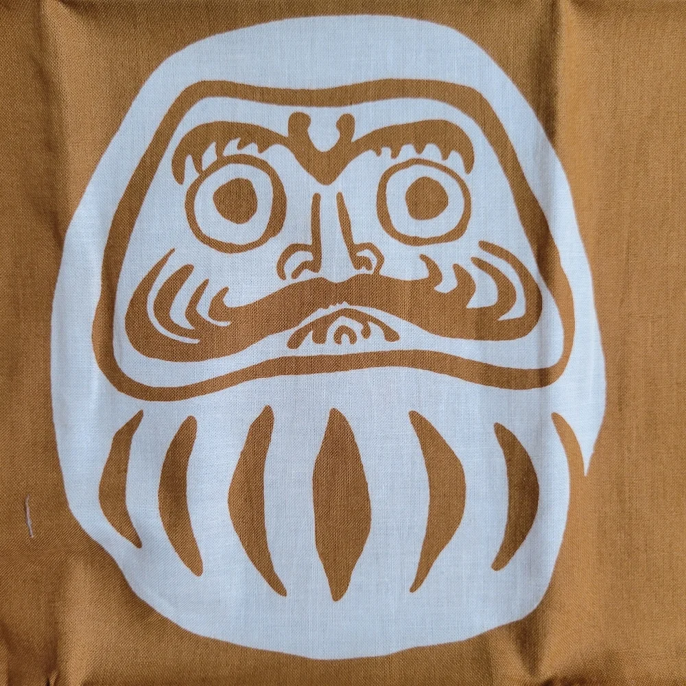 Kenema Chusen Tenugui Hand Towel Cloth Textile ~ NWT ~  Daruma Motif ~ Japanese
